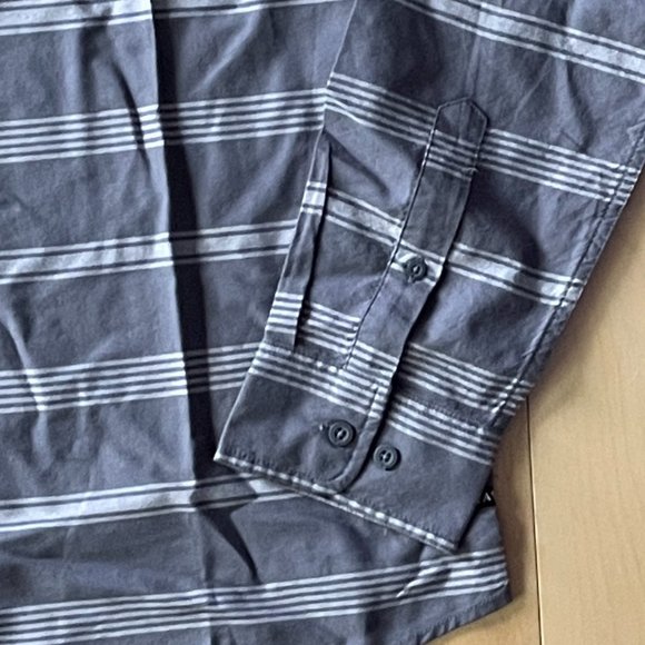 Men's Long Sleeve Shirt - Picture 3 of 4